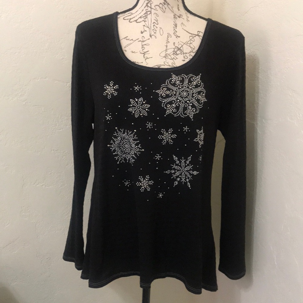 Holiday Traditions Long Sleeve Top.  Size XL